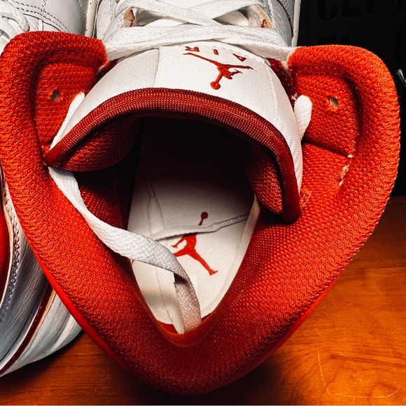 NIKE || AIR JORDAN RETRO 1 MID || SZ12 - Picture 2 of 10